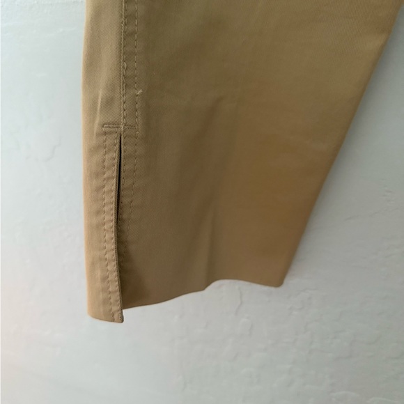 Dolce & Gabbana Capri Pants, khaki, size 4 to 6 - Picture 5 of 10